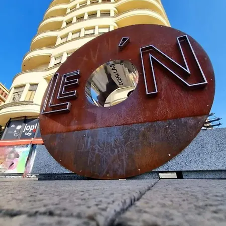 Casa * León